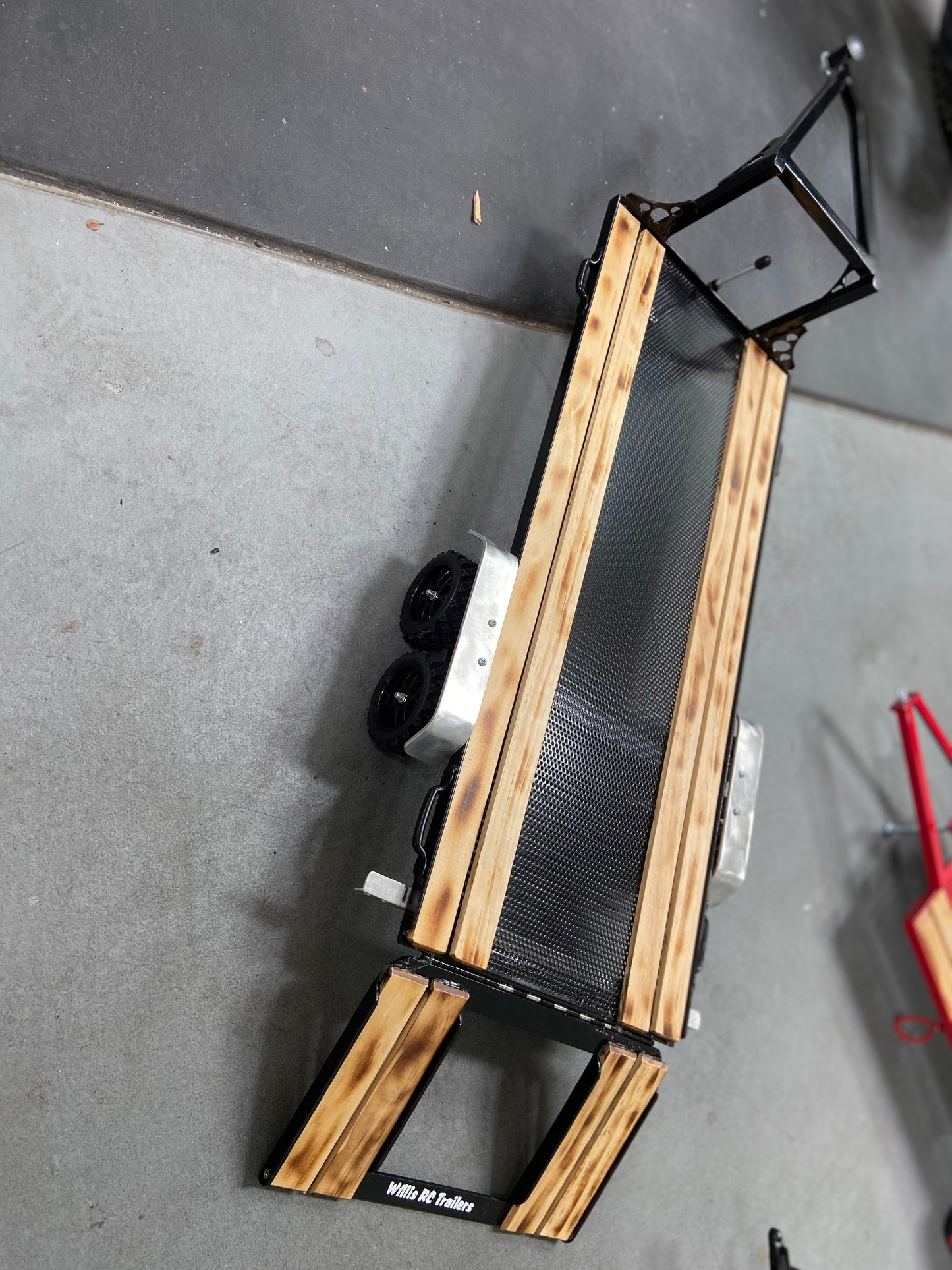 Single car gooseneck w/6"hinged ramp tailgate